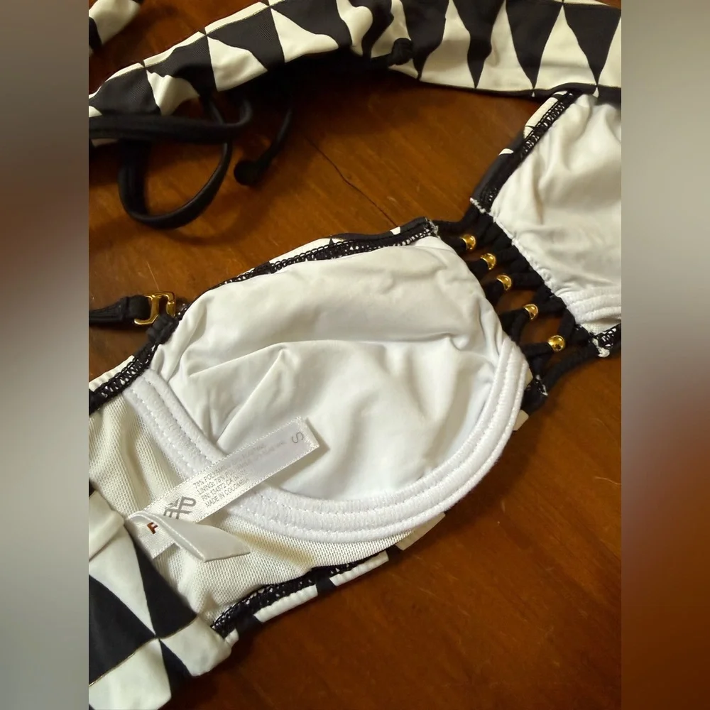 Pilyq Black and White Geometric Bikini - Picture 3 of 4
